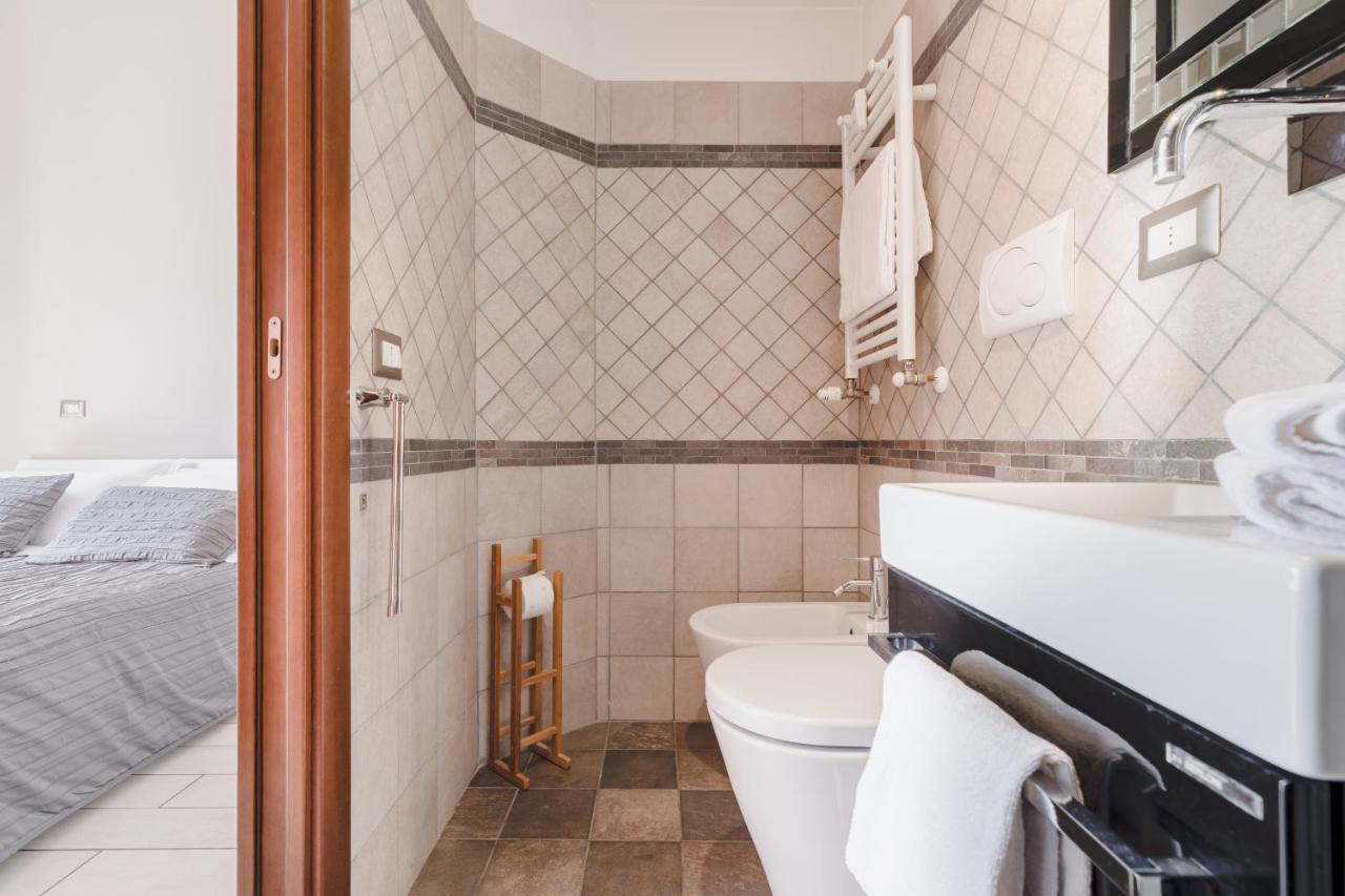 Casa Flo Apartment โรม ภายนอก รูปภาพ