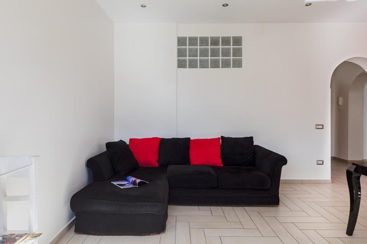 Casa Flo Apartment โรม ภายนอก รูปภาพ