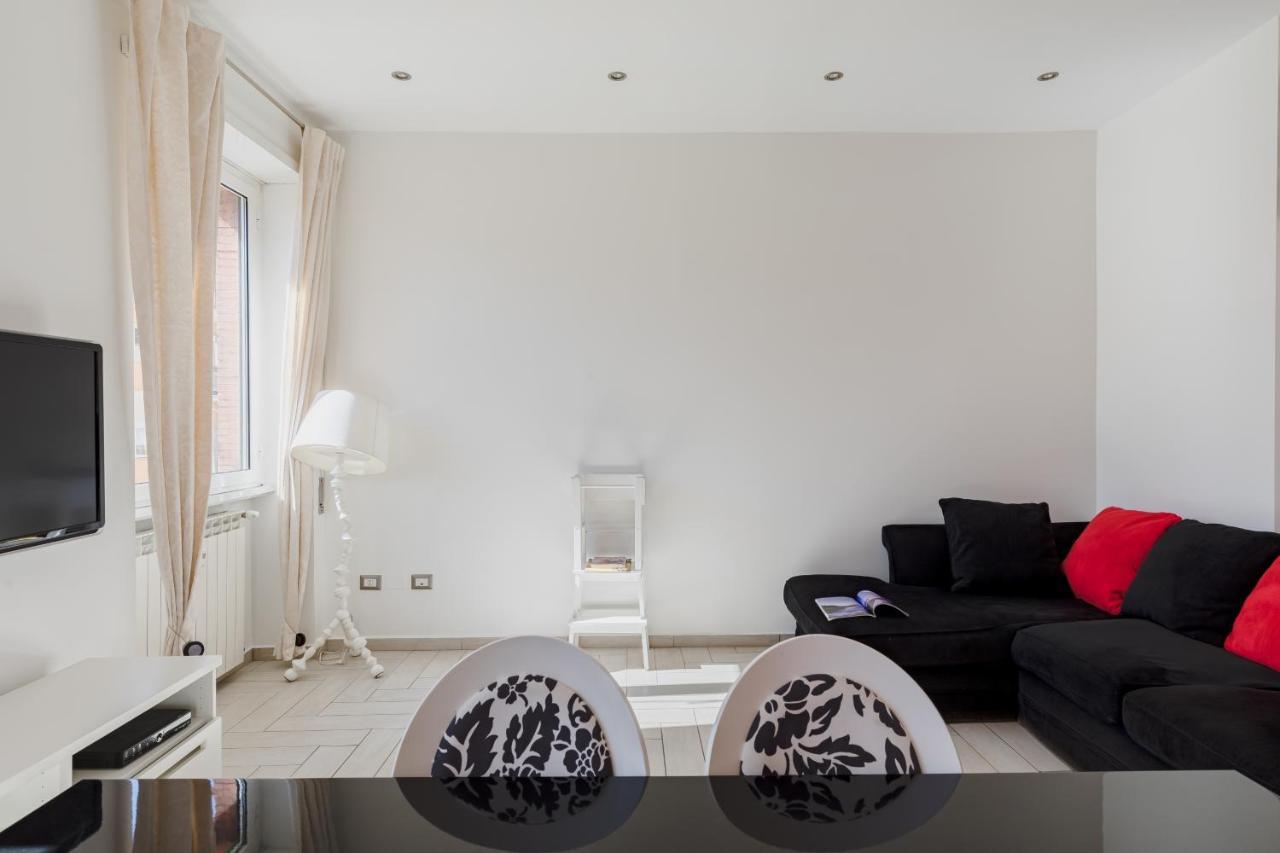 Casa Flo Apartment โรม ภายนอก รูปภาพ