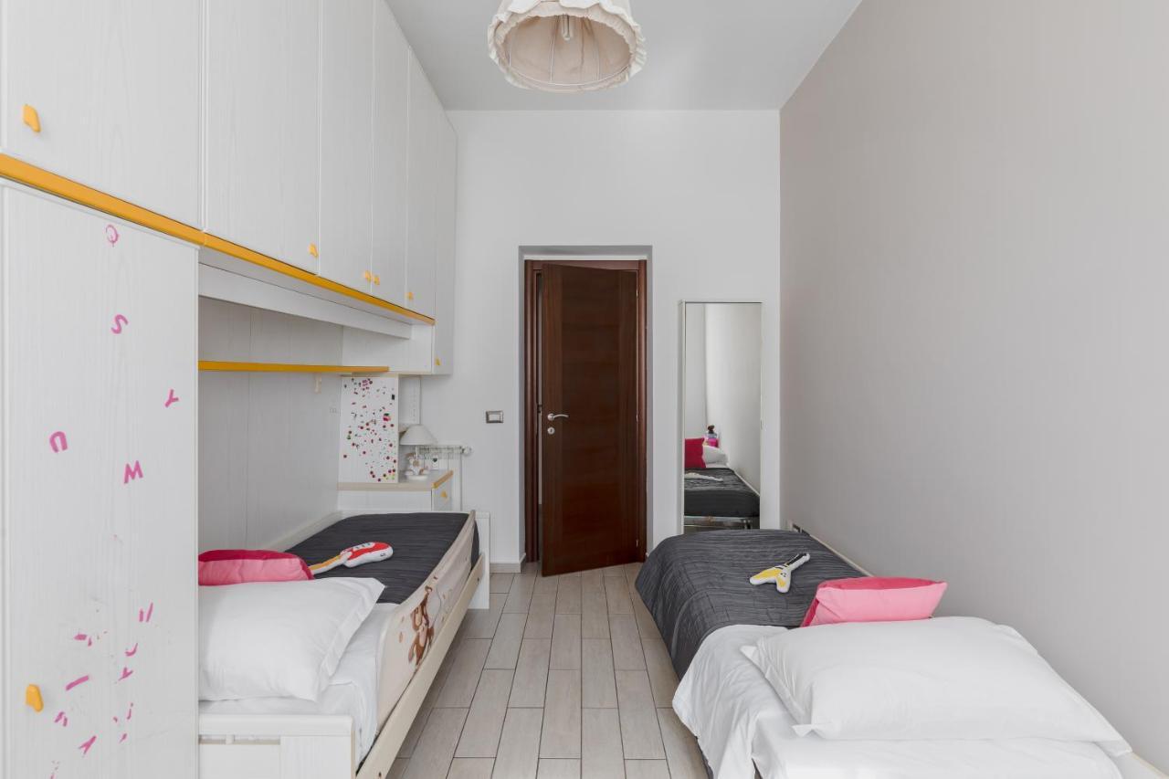 Casa Flo Apartment โรม ภายนอก รูปภาพ